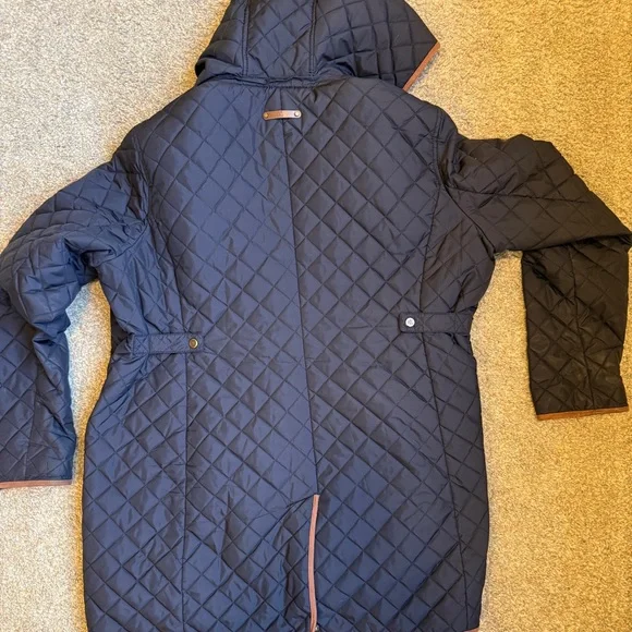 Quilted Jacket by Ralph Lauren. removable Hood, faux suede trim, & kick pleat - Picture 2 of 5